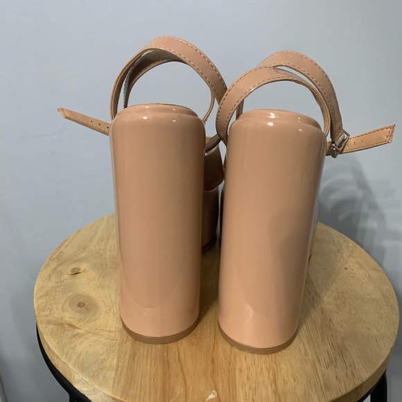 Schutz Chunky Heels - Picture 4 of 7